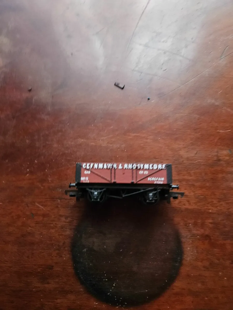 Hornby Triang Lima OO Gauge Wagon - Image 2