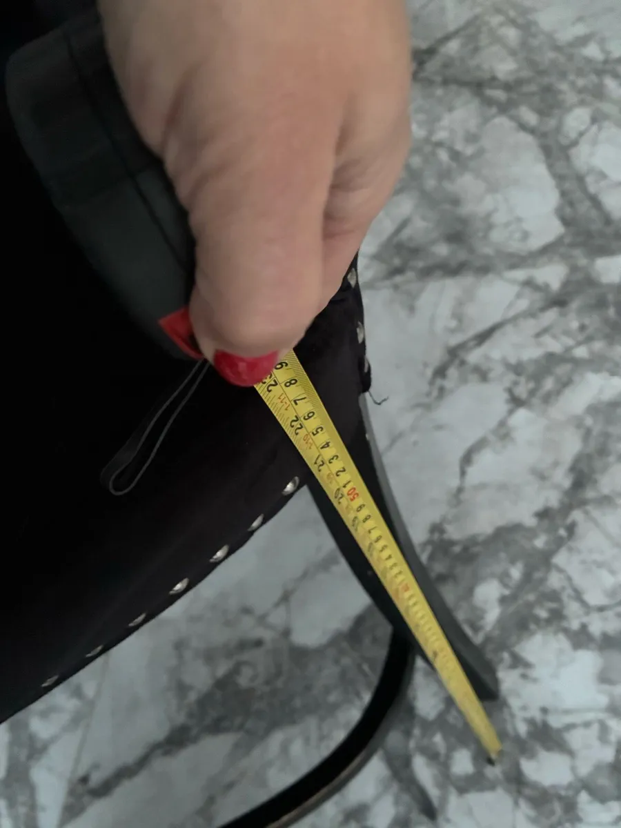 Breakfast bar stools - Image 2