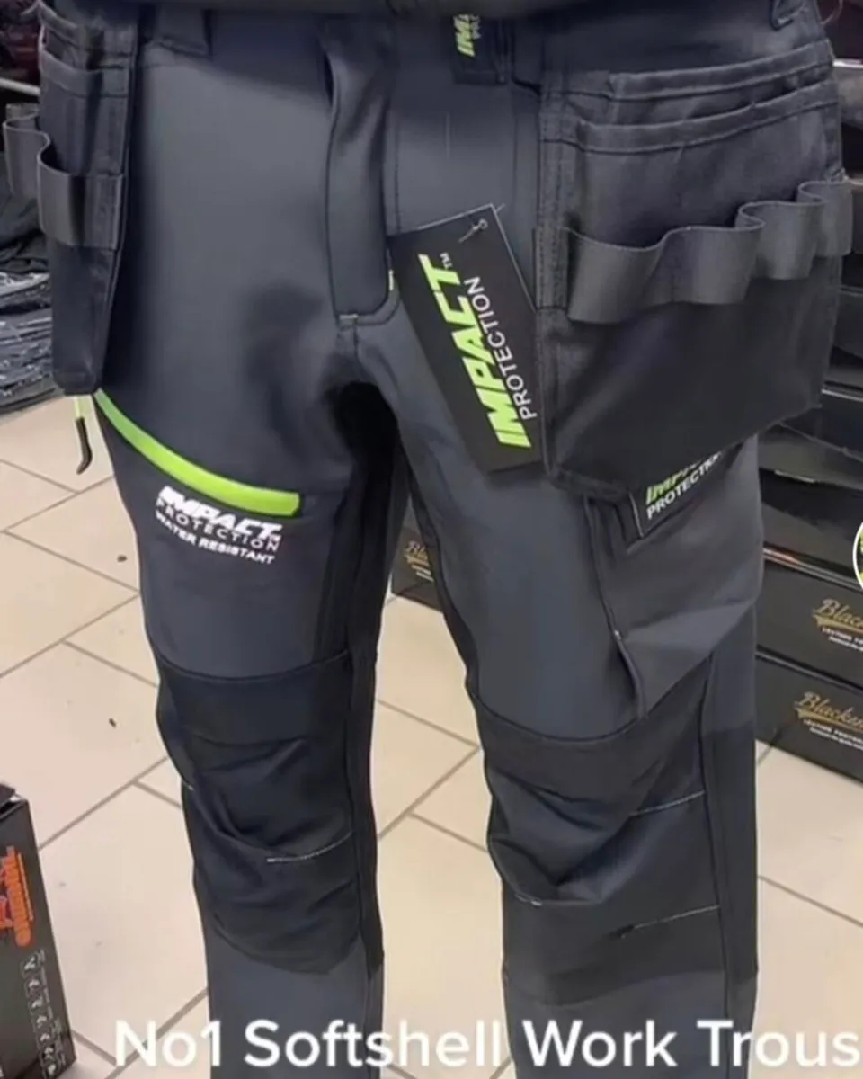 Soft shell fleece 🥶lined water resistant work - Image 1