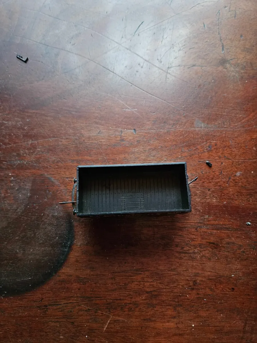 Hornby Triang Lima OO Gauge Wagon - Image 2