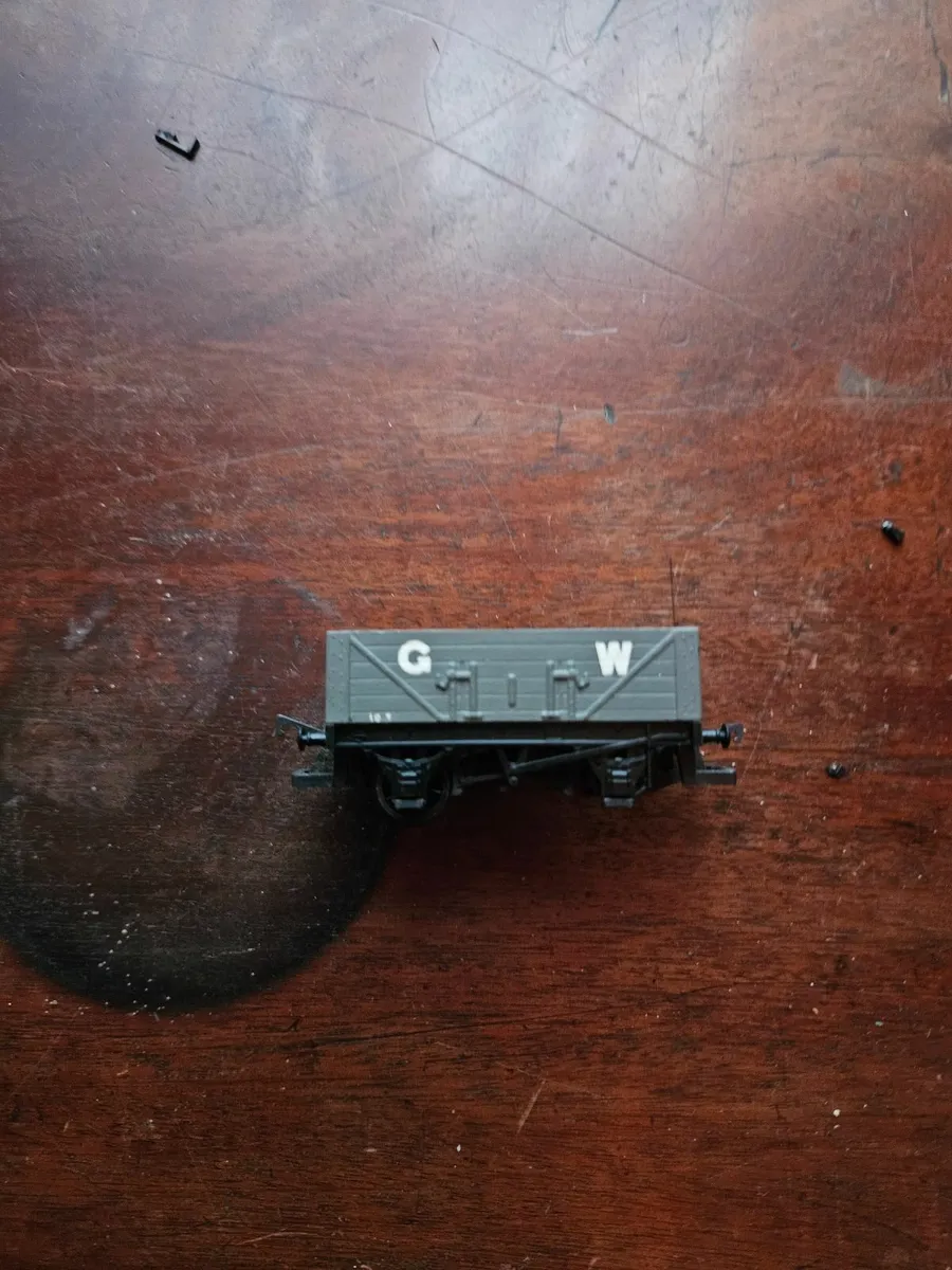 Hornby Triang Lima OO Gauge Wagon - Image 2
