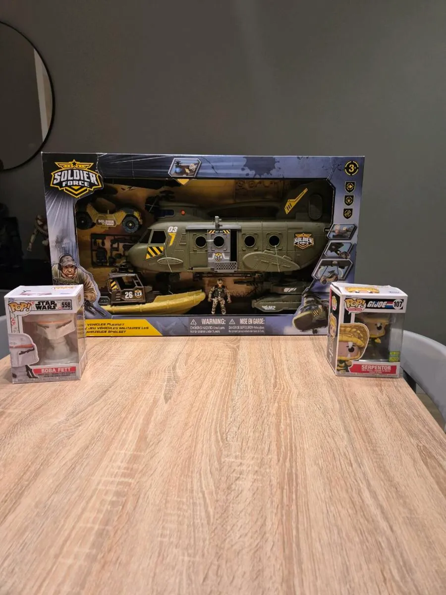 Acton figures - Image 1