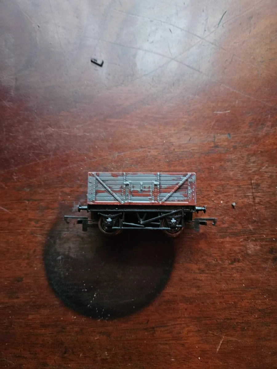 Hornby Triang Lima OO Gauge Wagon - Image 2