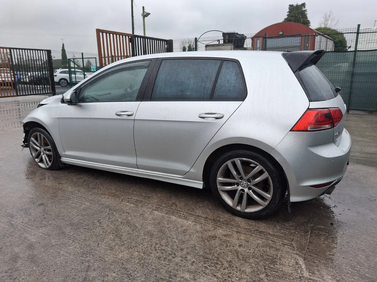 ?2015 Volkswagen Golf  1.2 tsi - Image 4