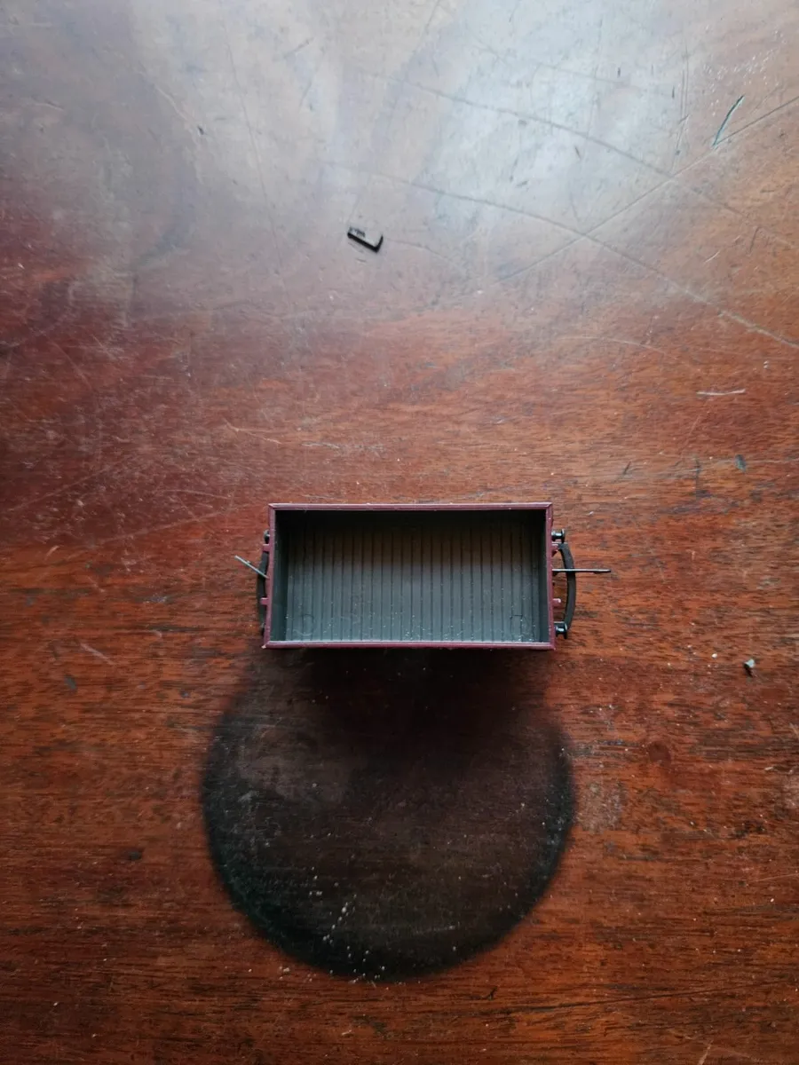 Hornby Triang Lima OO Gauge Wagon - Image 2