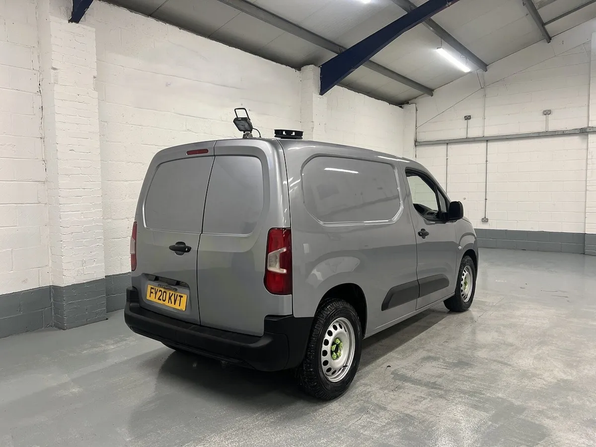 2020 Peugeot Partner Small Panel Van - Image 2