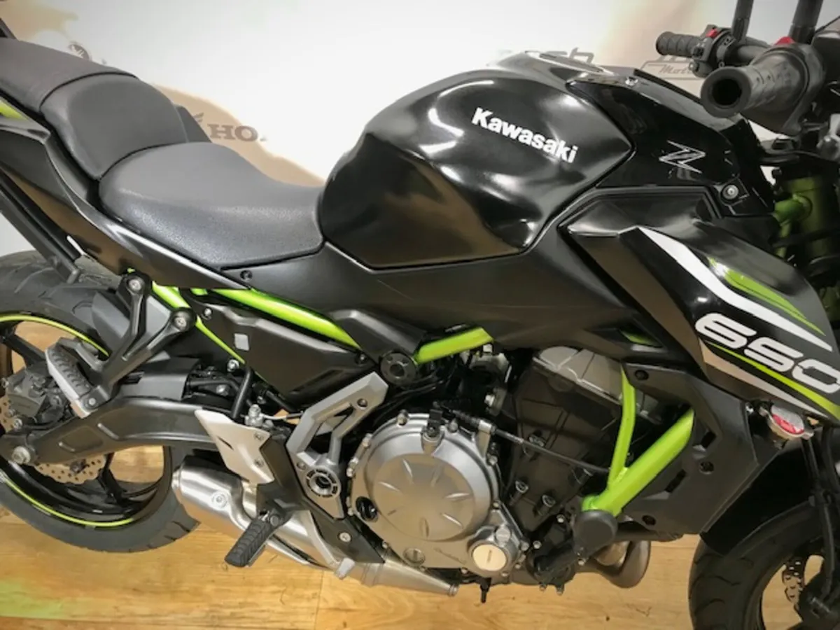 PRE-OWNED Kawasaki Z650 2018 - Image 4
