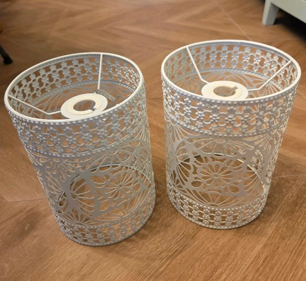 Metal lamp shades - Image 1