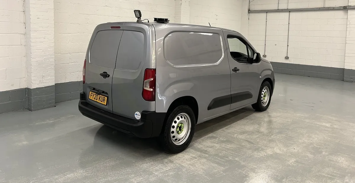 2020 Peugeot Partner Small Panel Van - Image 2