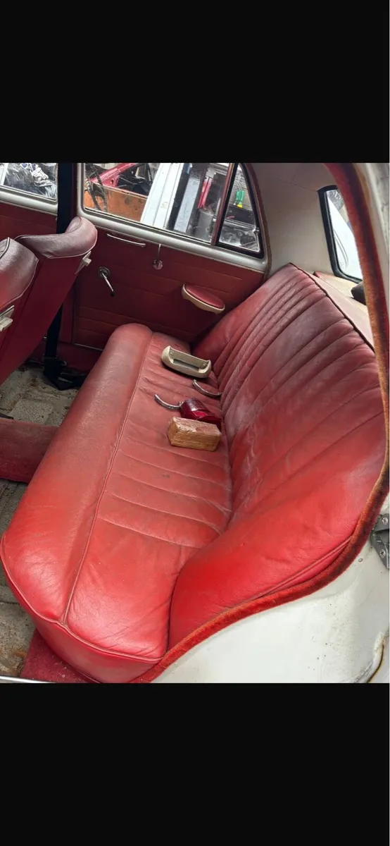 Austin Cambridge parts - Image 3