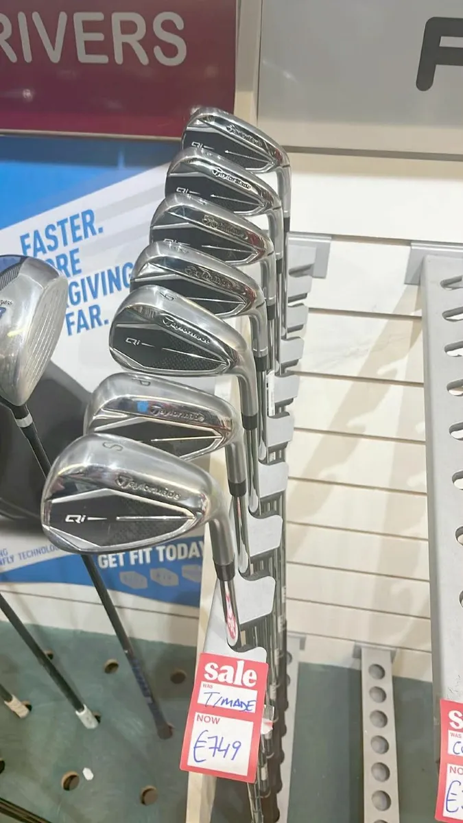AS NEW Taylormade Qi 5-SW Regular €1199 Now €749 - Image 3