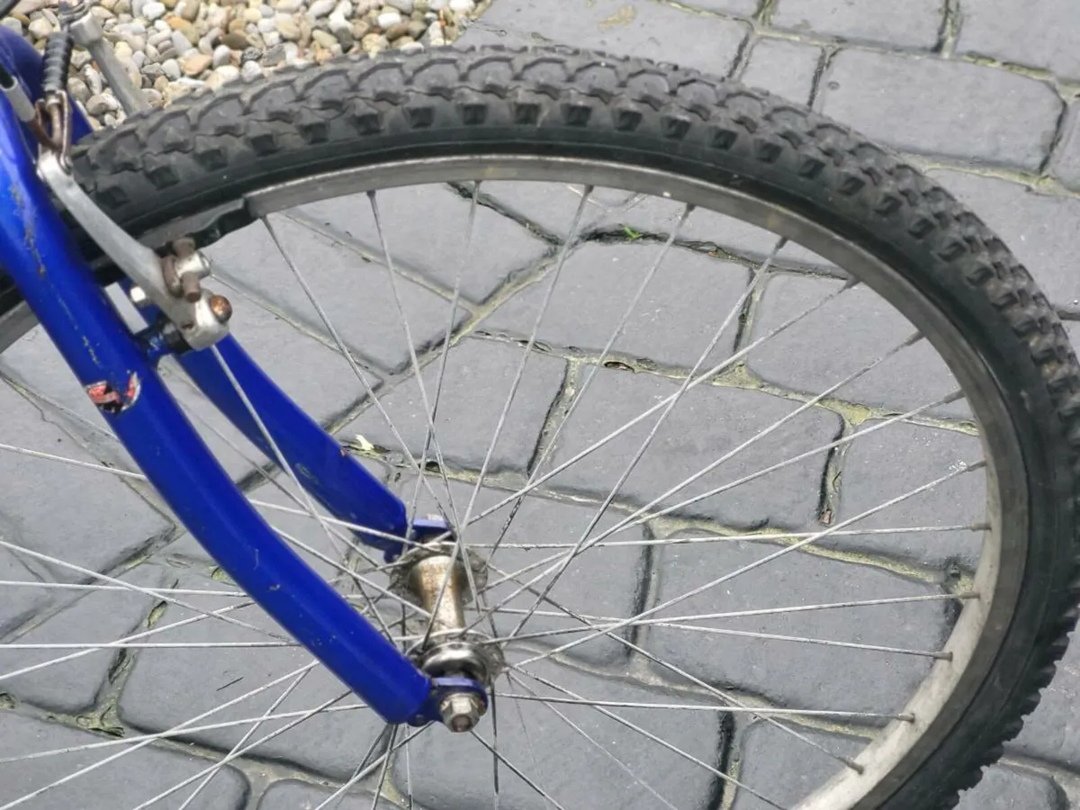 2 CHEAP USABLES BIKES NO OFFERS see photos - Image 3