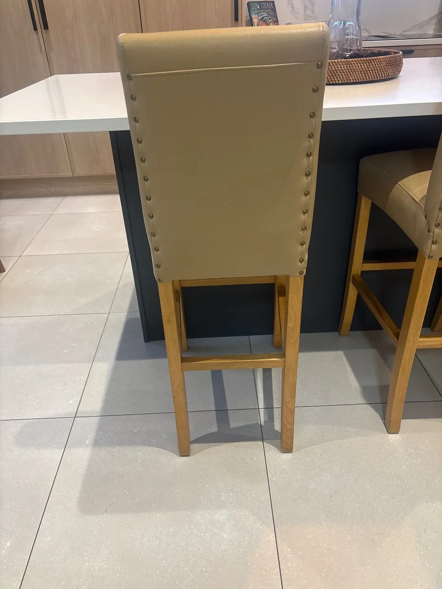High stool x3 - Image 1