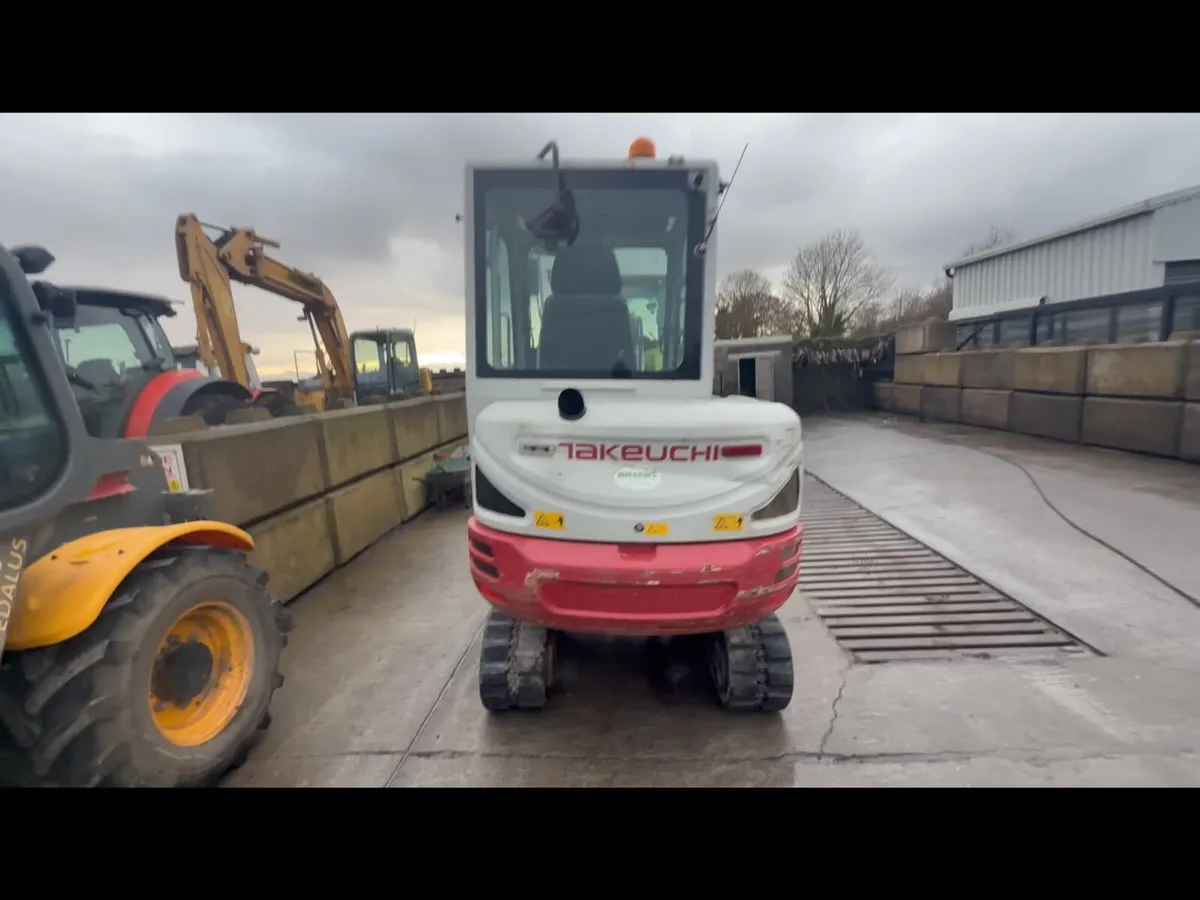 Takeuchi TB230 - Image 3