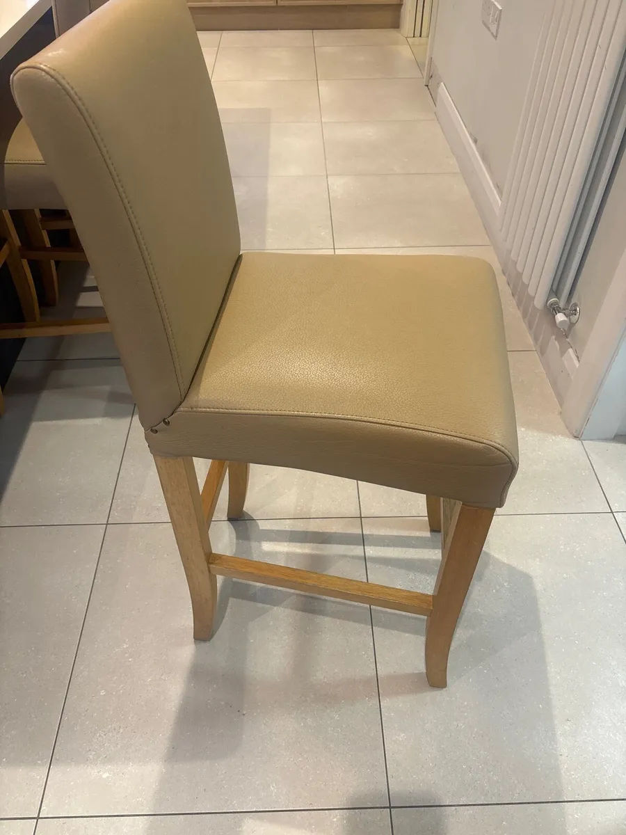 High stool x3 - Image 3