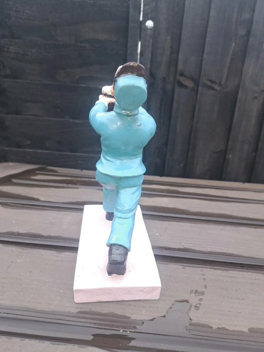 Guinness  zoo keeper - Image 4