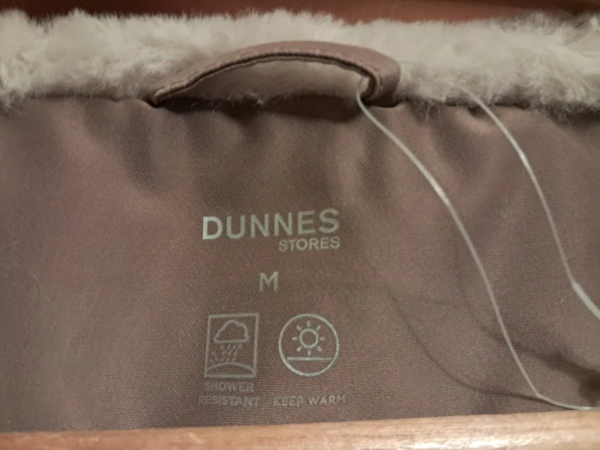 Ladies coat Brand New - Image 3