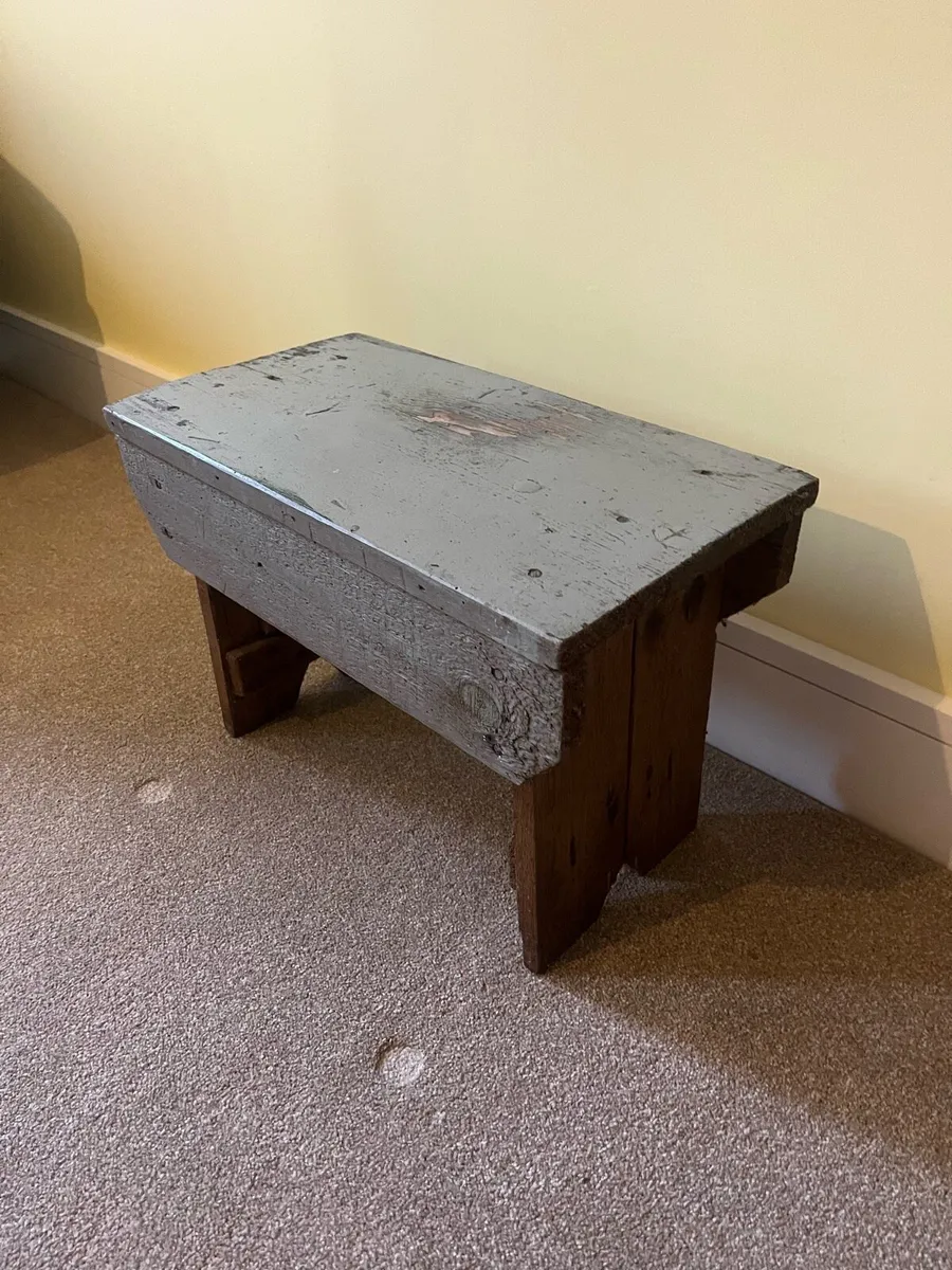 Antique Irish Pine Vernacular Dairy Stool - Image 3