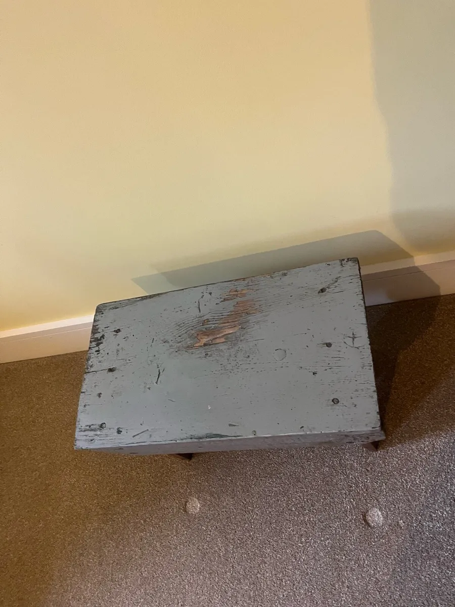 Antique Irish Pine Vernacular Dairy Stool - Image 4