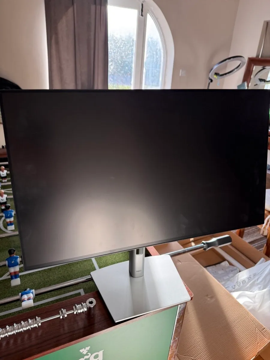 Dell silver Monitor - Image 4
