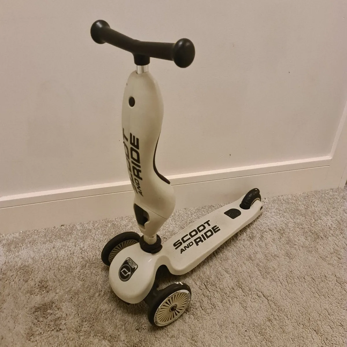 Toy scooter - Image 1