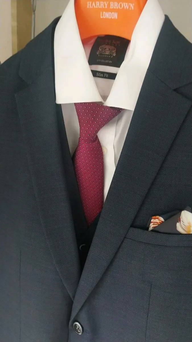 Harry Brown suit - Image 2