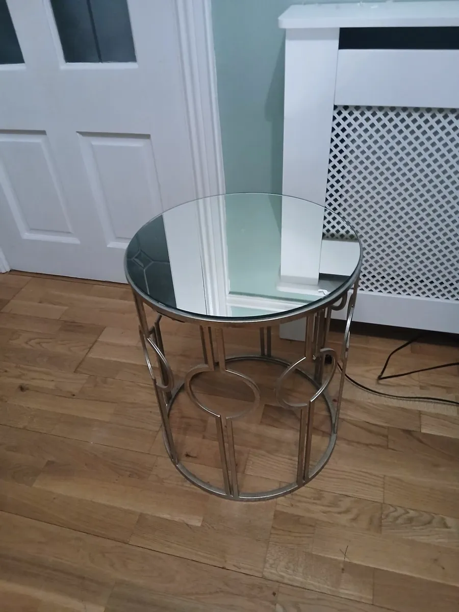 Side table - Image 1