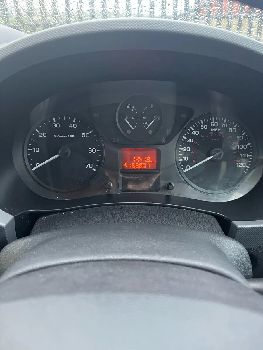 Peugeot Partner - Image 4