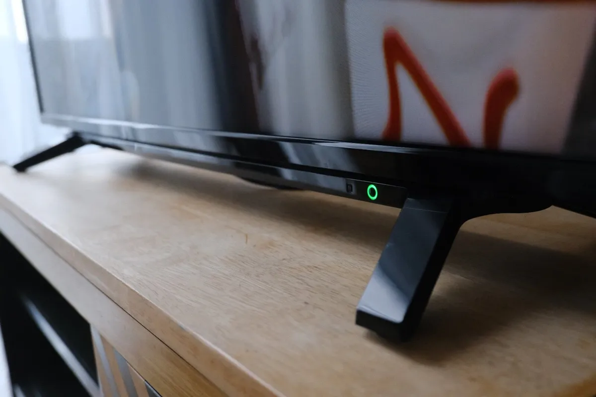 Toshiba 43” 4K Smart TV – Excellent condition - Image 3