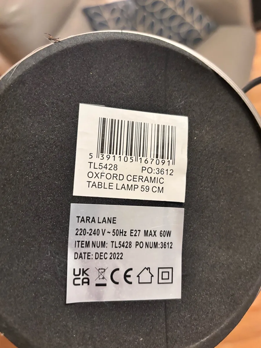 Large Ceramic Table Lamp with Linen Shade 59cm - Image 4