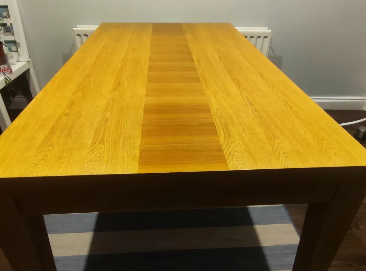 Dinning table - Image 1