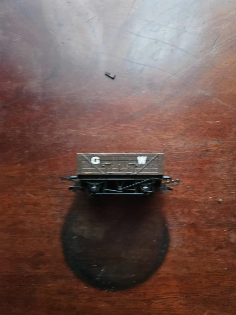 Hornby Triang Lima OO Gauge Wagon - Image 2