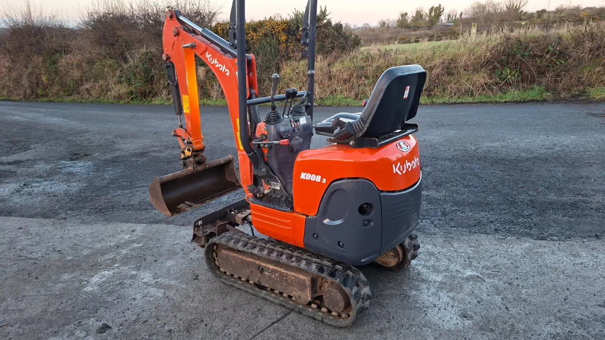 2019 Kubota k008-3 clean and tidy - Image 1