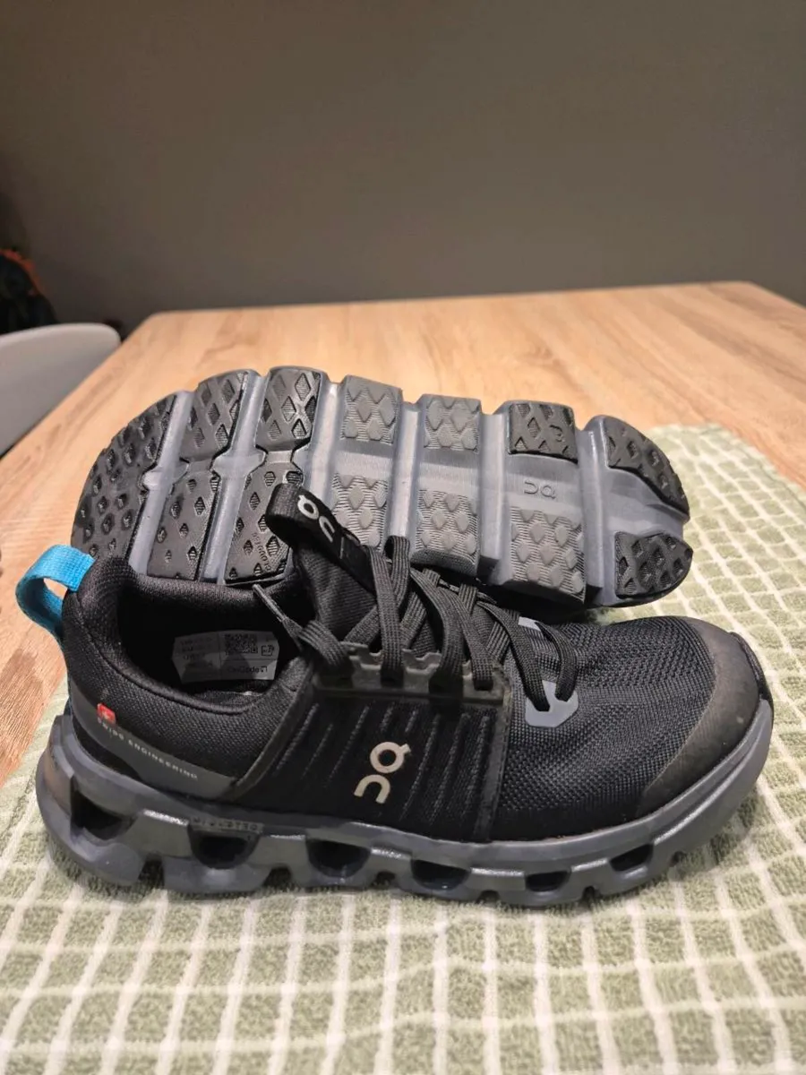 Kids trainers - Image 1