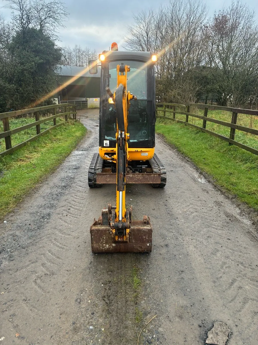 JCB 8018 - Image 2