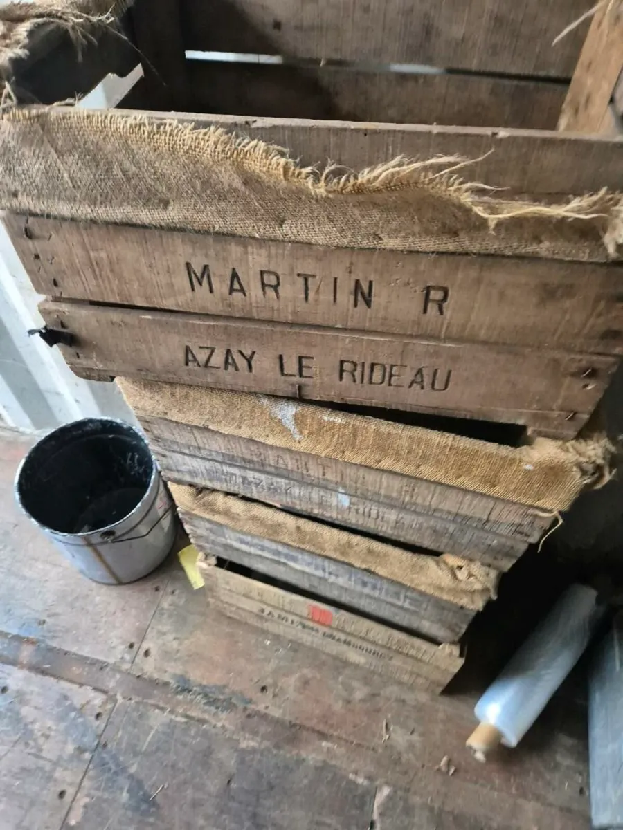 Old box in perfect  condition   10 each - Image 4