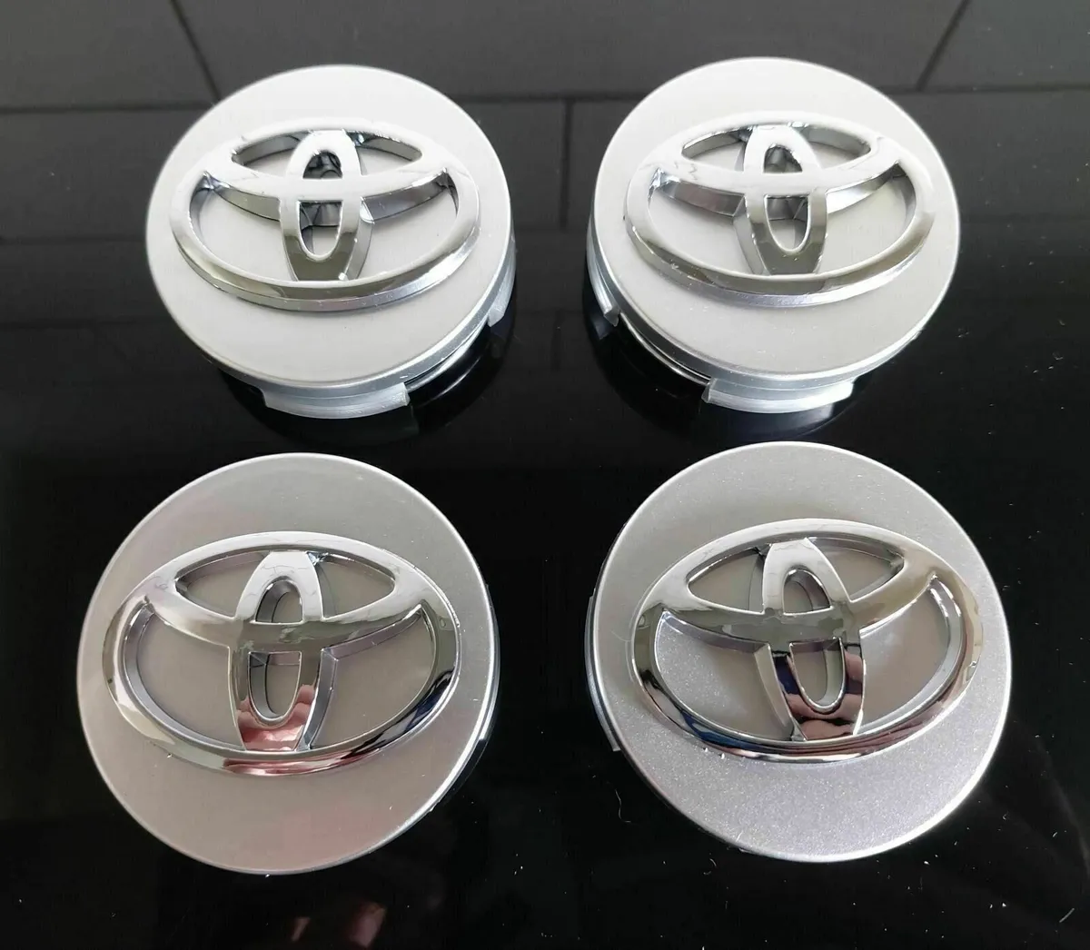4 x Toyota Centre Caps - FREE POST - Image 1