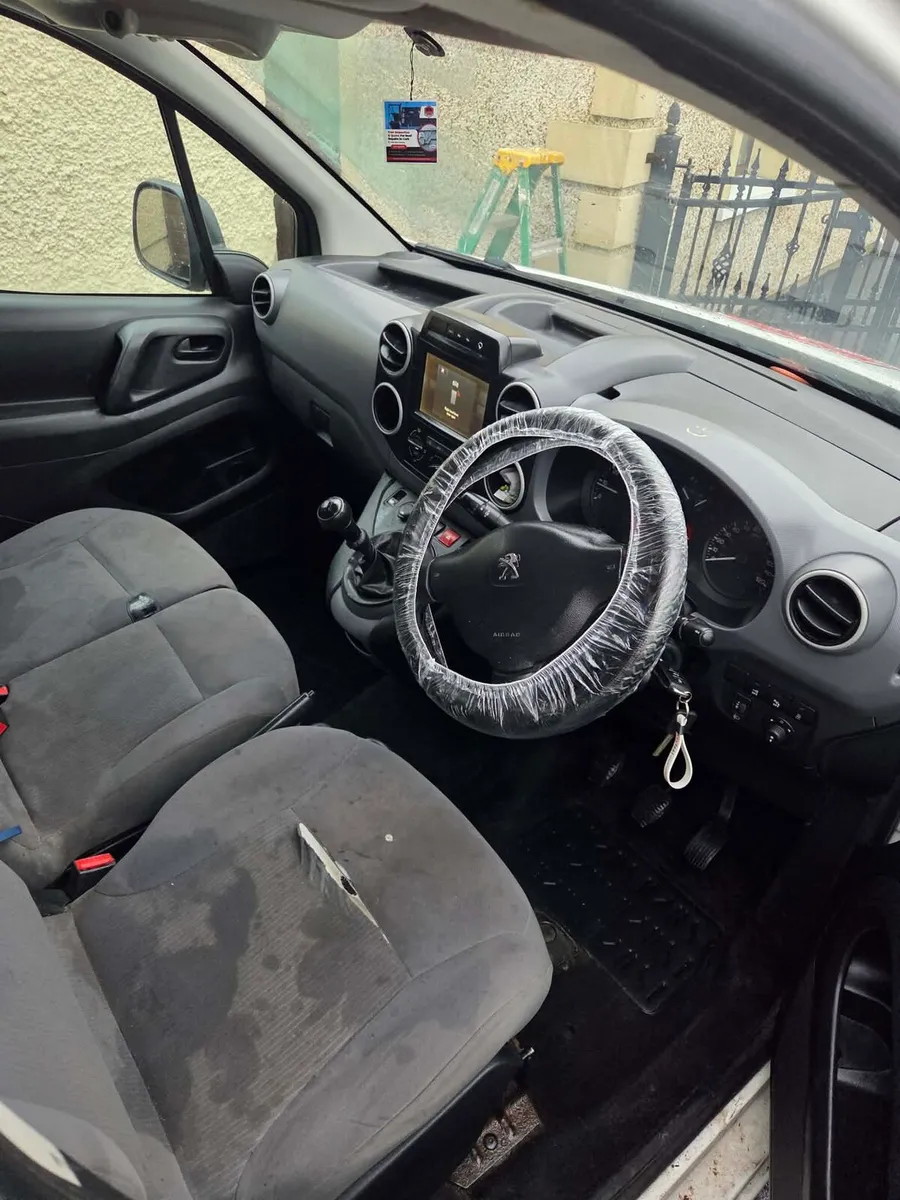 Peugeot partner 1.6 diesel 2015 - Image 3
