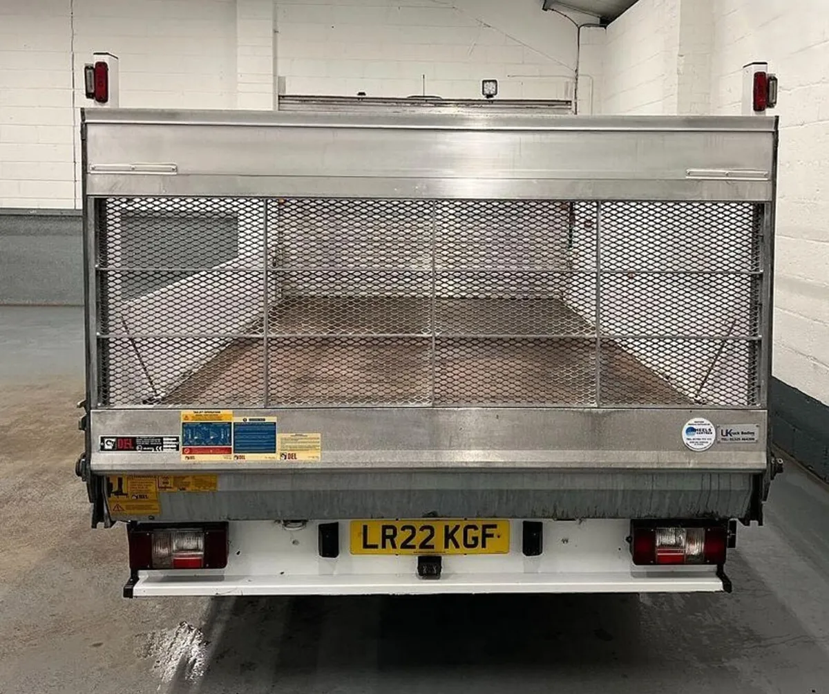 2022 Maxus Deliver 9 Dropside Van - Image 4