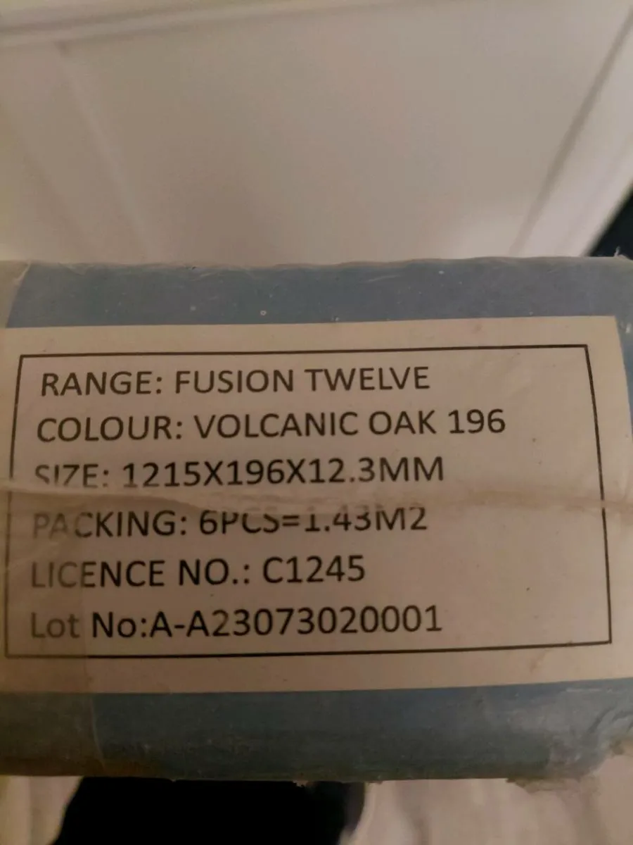 Laminate flooring - Image 3