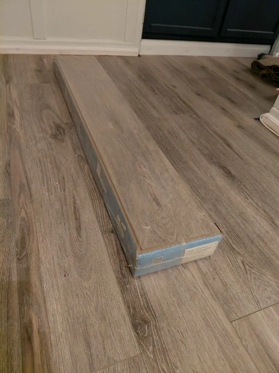 Laminate flooring - Image 4