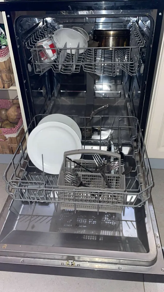 Dishwasher - Image 1