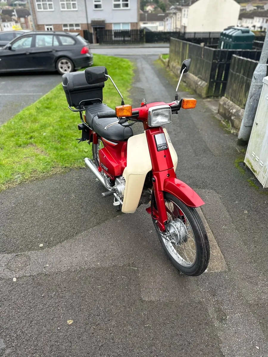 1997 Honda C90 Cub - Image 2