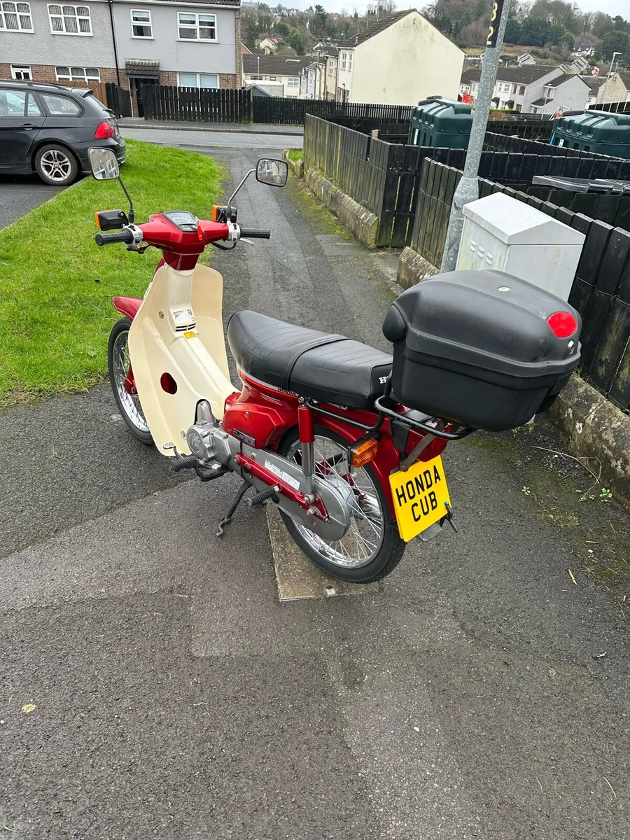1997 Honda C90 Cub - Image 3