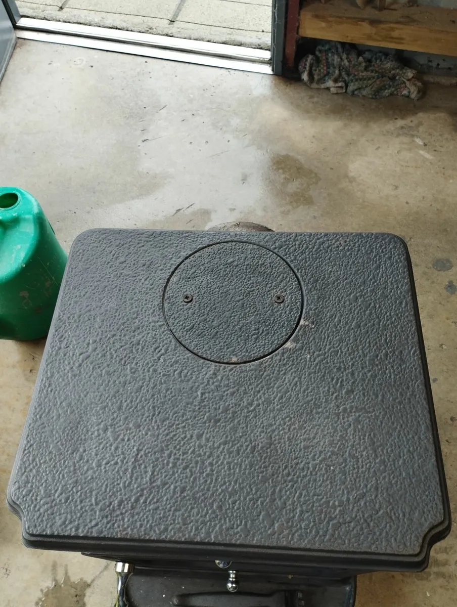 Solid fuel stove - Image 4