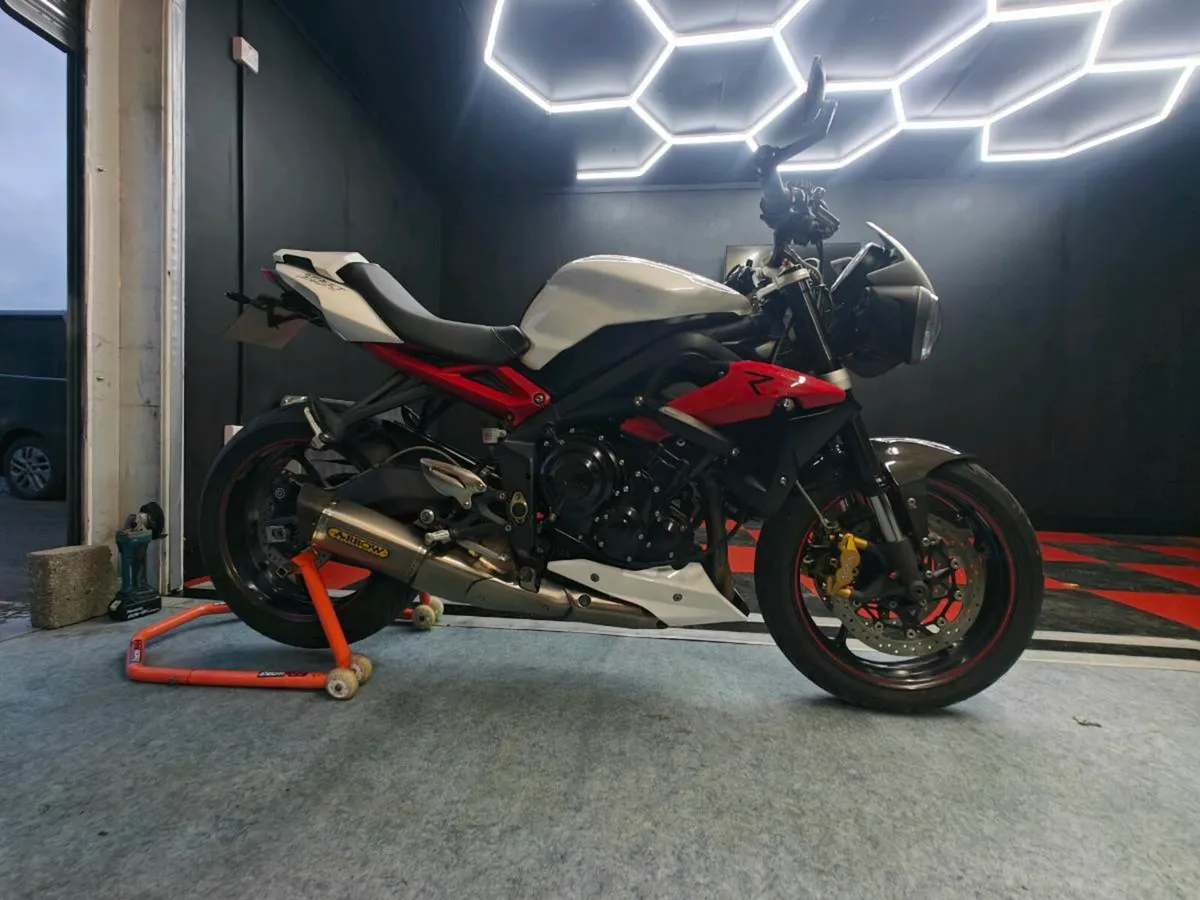 triumph street triple R mint condition - Image 2