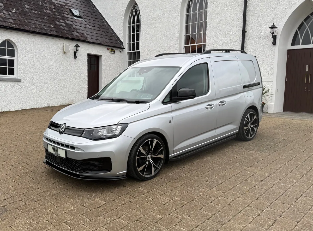 2023 Volkswagen Caddy 2.0 tdi 102bhp Commerce Pro - Image 3