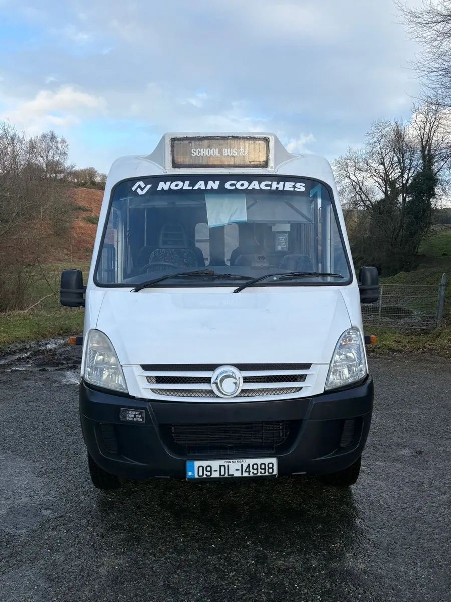 Iveco Daily 2009, 25 seater mini coach - Image 2