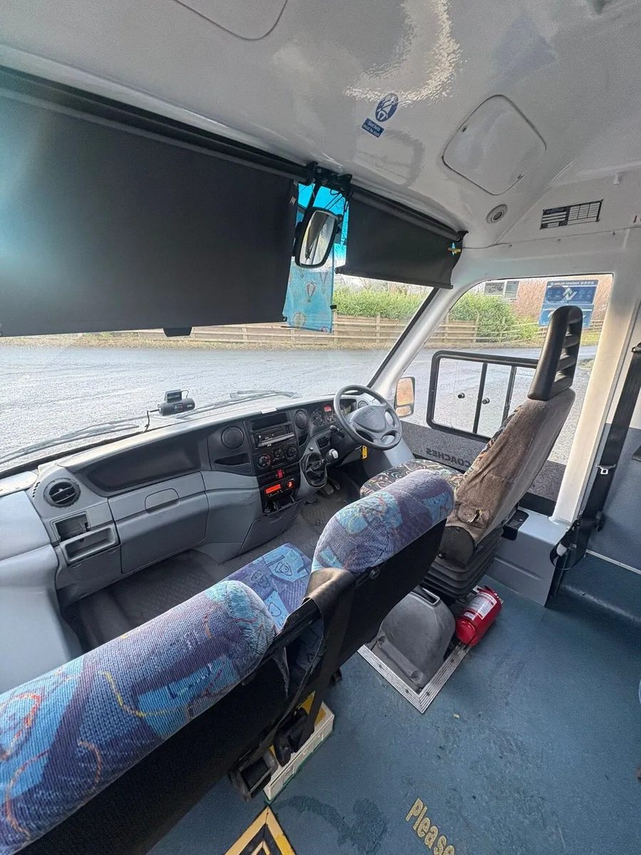 Iveco Daily 2009, 25 seater mini coach - Image 3