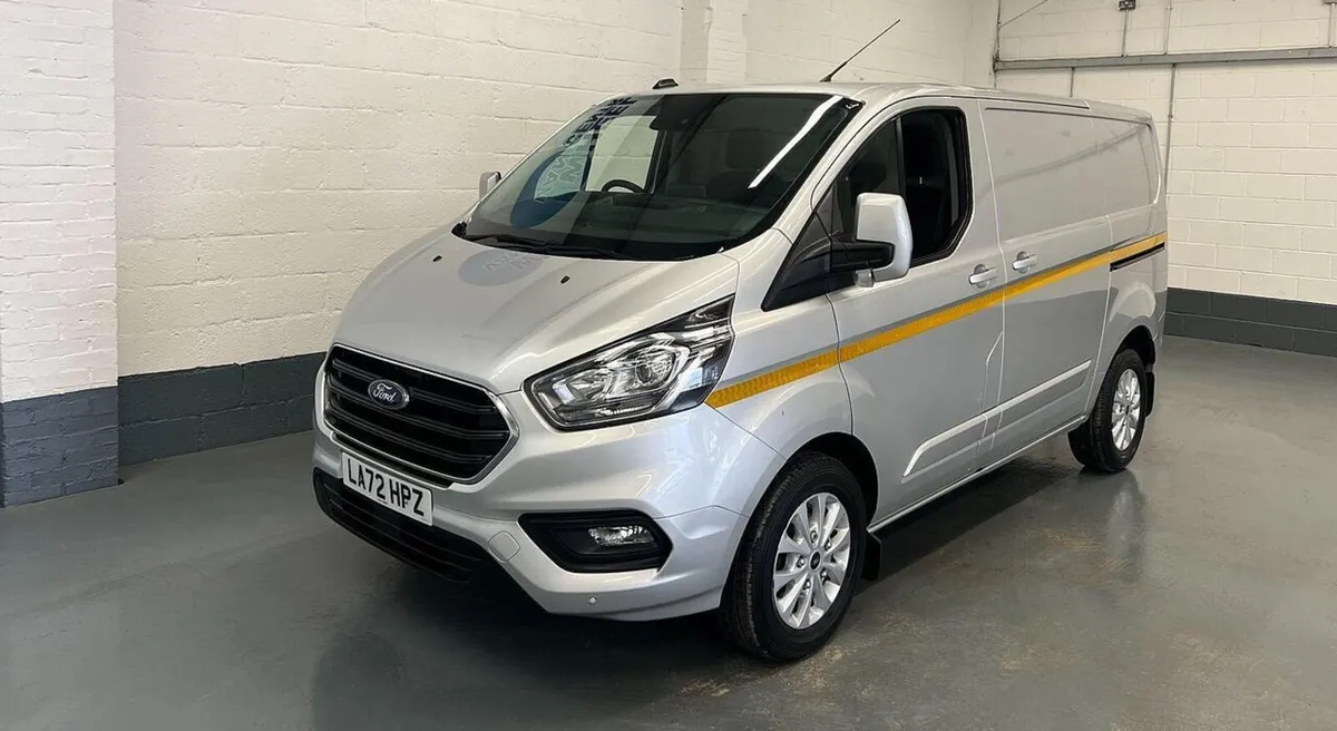 2023 Ford Transit Custom Panel Van - Image 4